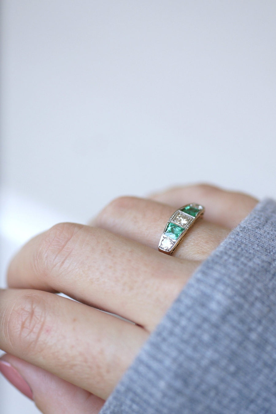 Diamond and emerald garter ring - Penelope Gallery