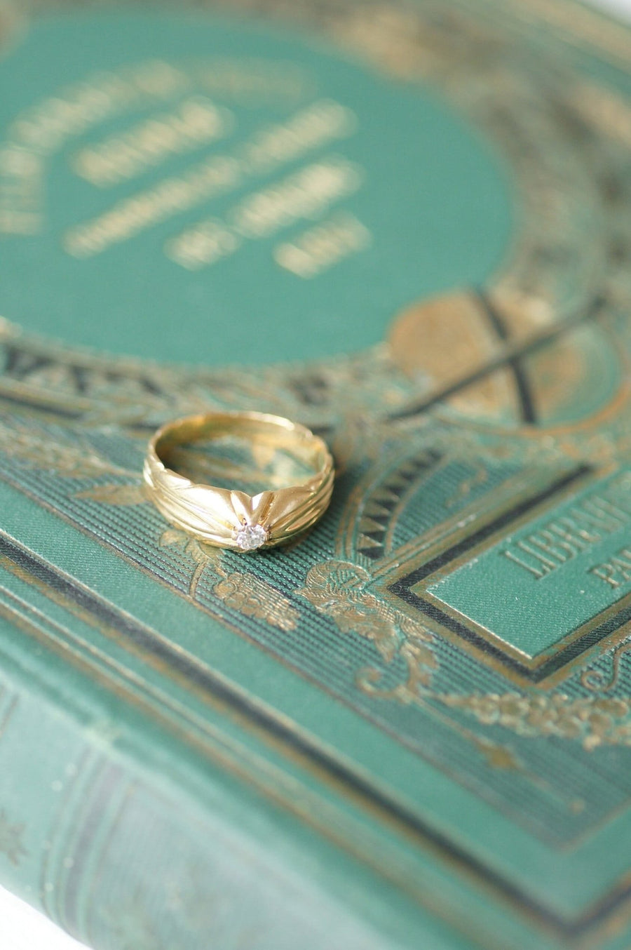 Yellow gold and diamond ring - Penelope Gallery