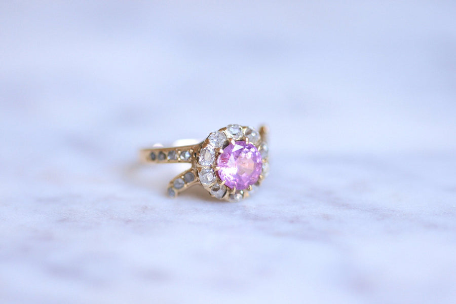 Antique pink sapphire daisy ring with diamonds on gold - Galerie Pénélope