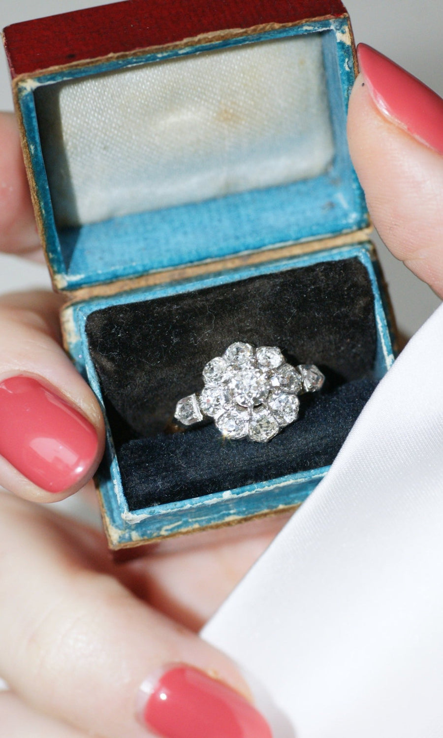 Belle Epoque diamond daisy ring - Galerie Pénélope