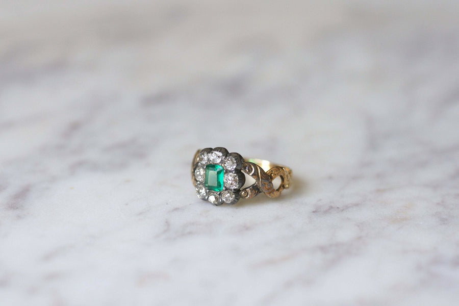 Colombian emerald daisy ring with diamonds - Penelope Gallery