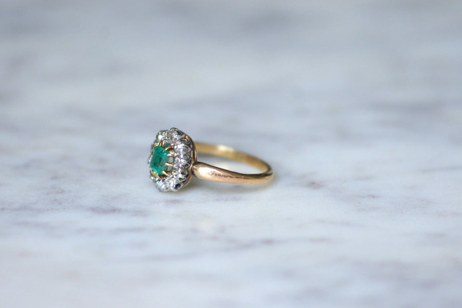 Emerald and diamond daisy ring - Penelope Gallery