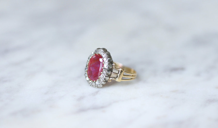 Burmese ruby daisy ring 2.82 Cts diamonds - Galerie Pénélope