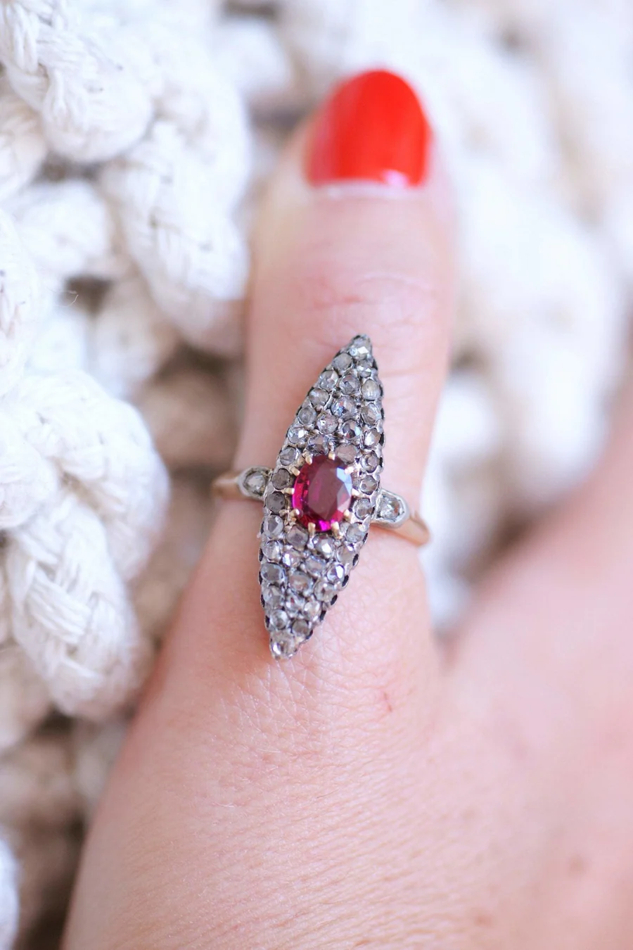 Antique marquise ring in pink gold, rubelite and diamonds, 19th Century - Galerie Pénélope