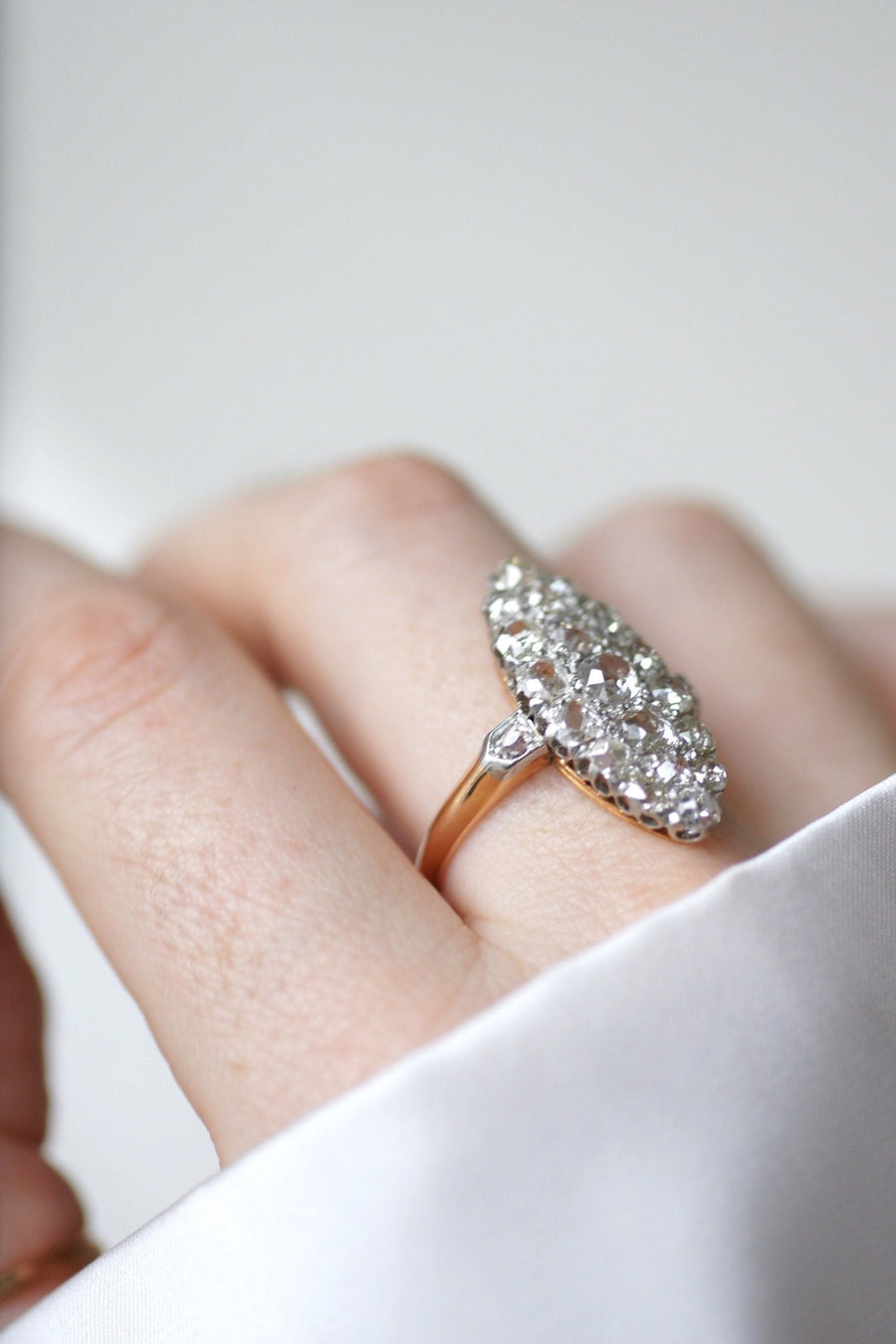 Marquise diamond ring in rose gold and platinum - Galerie Pénélope