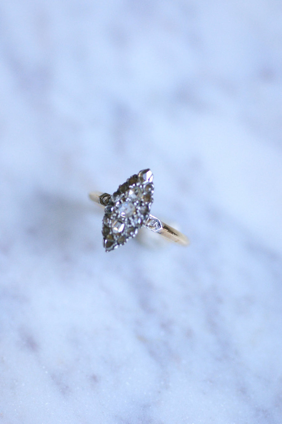 Victorian Marquise ring with diamonds on gold and silver - Galerie Pénélope