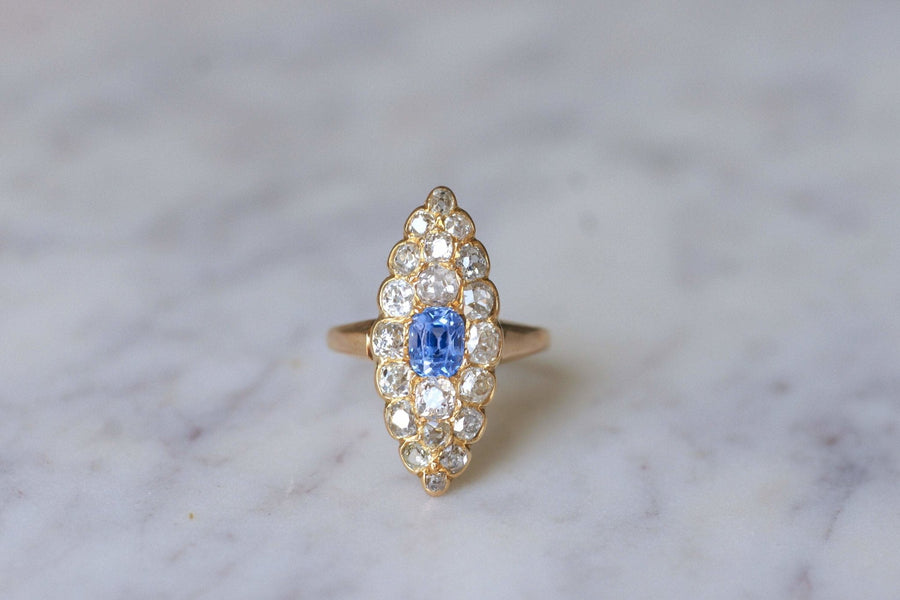 Marquise Victorienne sapphire ring surrounded by diamonds on pink gold - Galerie Pénélope