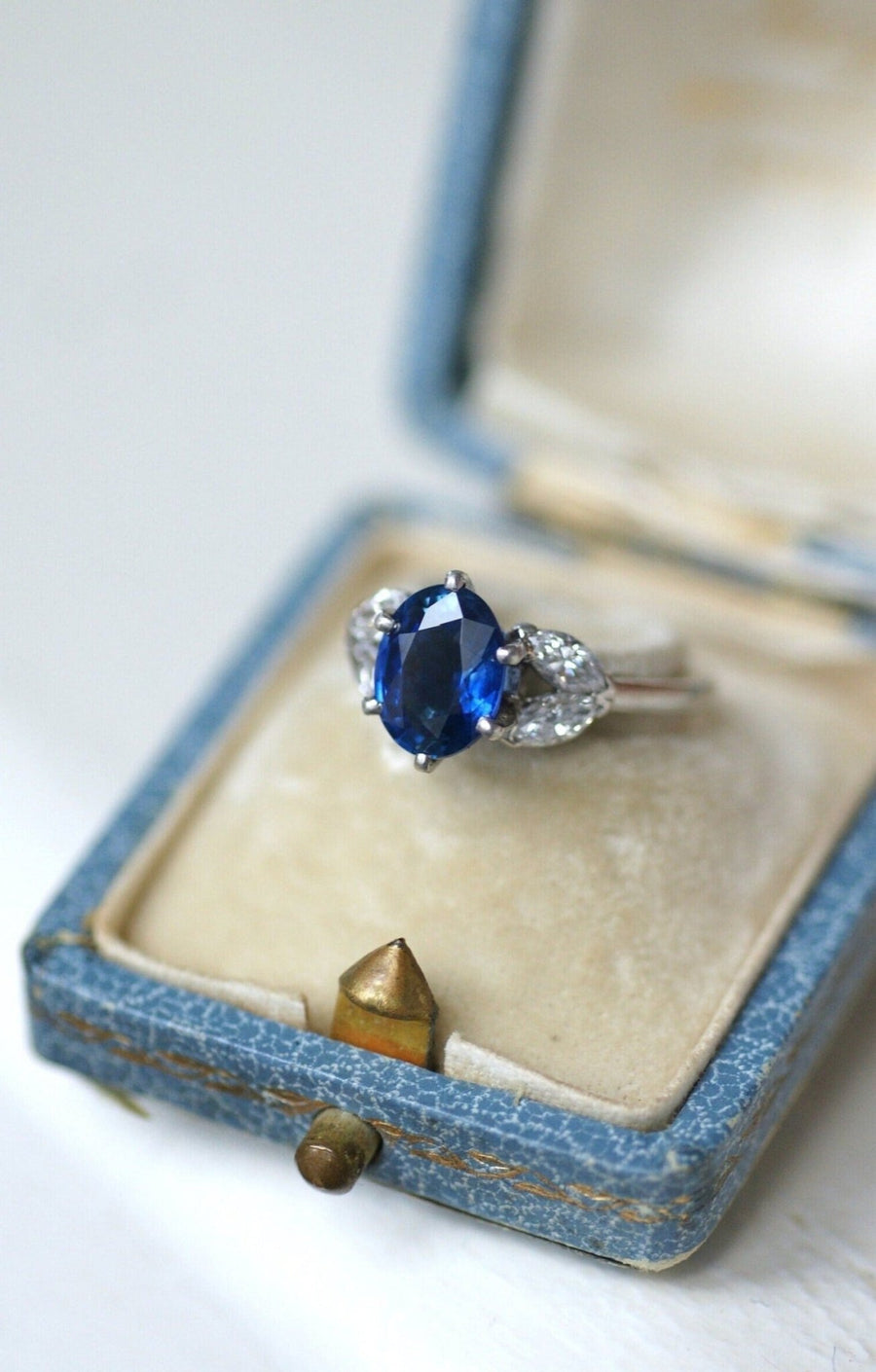 Mellerio dits Meller ring, sapphire and diamonds - Galerie Pénélope