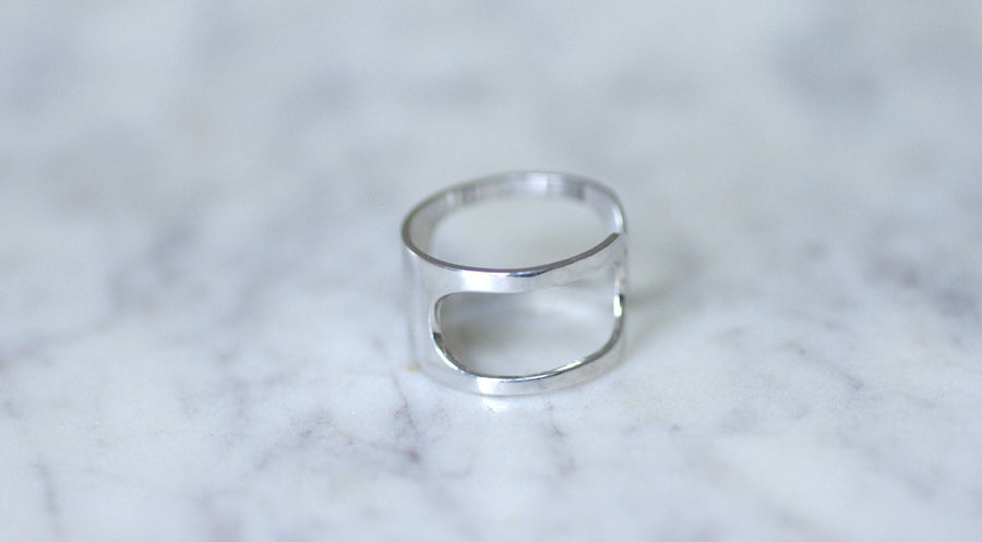 Pierre Cardin Space Age white gold ring - Galerie Pénélope