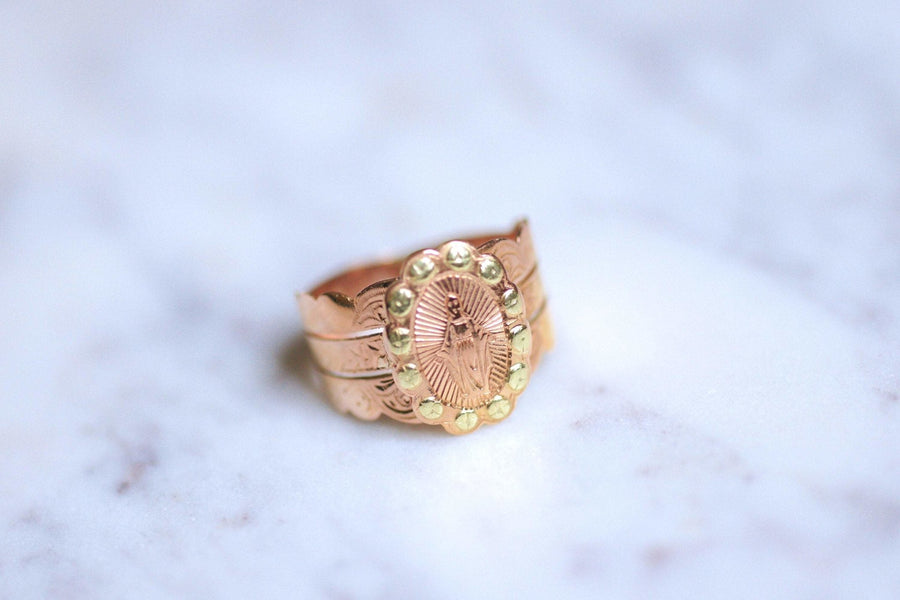 Regional antique Virgin Mary ring in yellow and pink gold - Galerie Pénélope