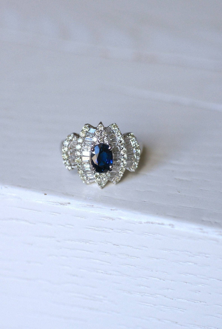 Sapphire ring with baguette diamonds - Penelope Gallery