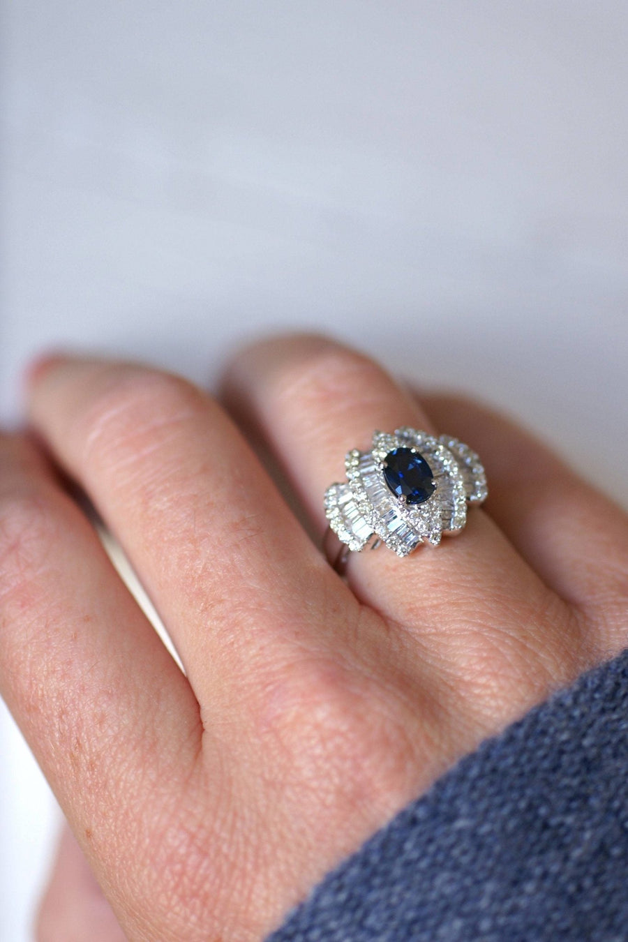 Sapphire ring with baguette diamonds - Penelope Gallery