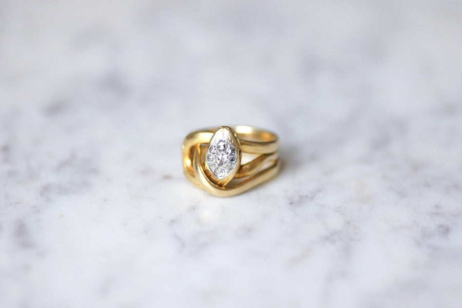 Yellow gold and diamonds Victorian coiled snake ring - Galerie Pénélope