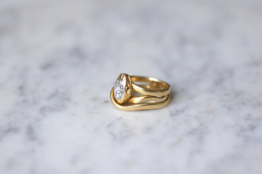 Yellow gold and diamonds Victorian coiled snake ring - Galerie Pénélope