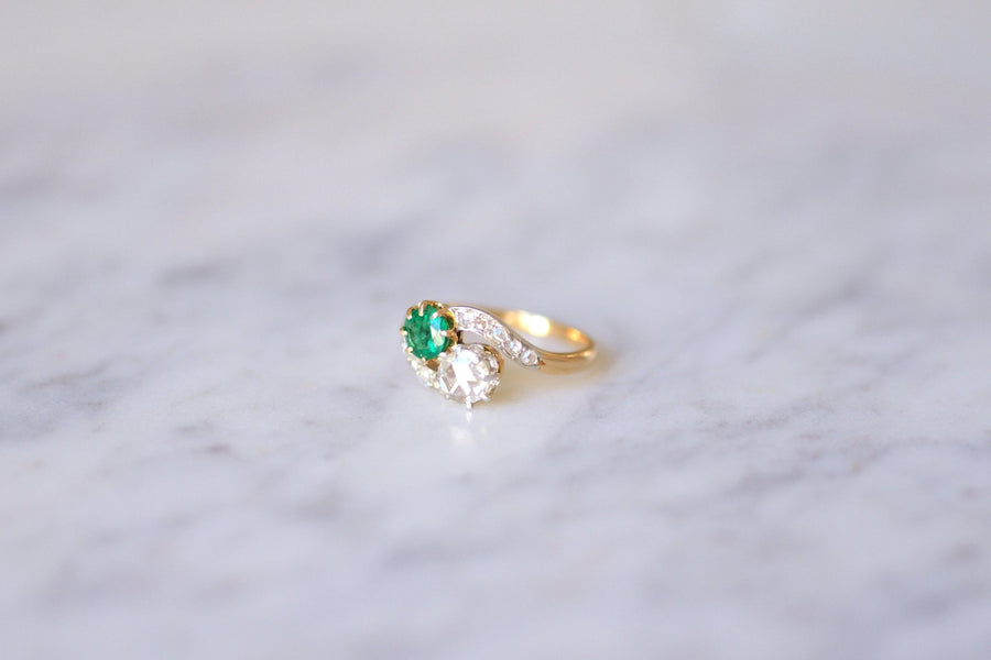 Belle Epoque Emerald and diamonds ring, on gold - Galerie Pénélope