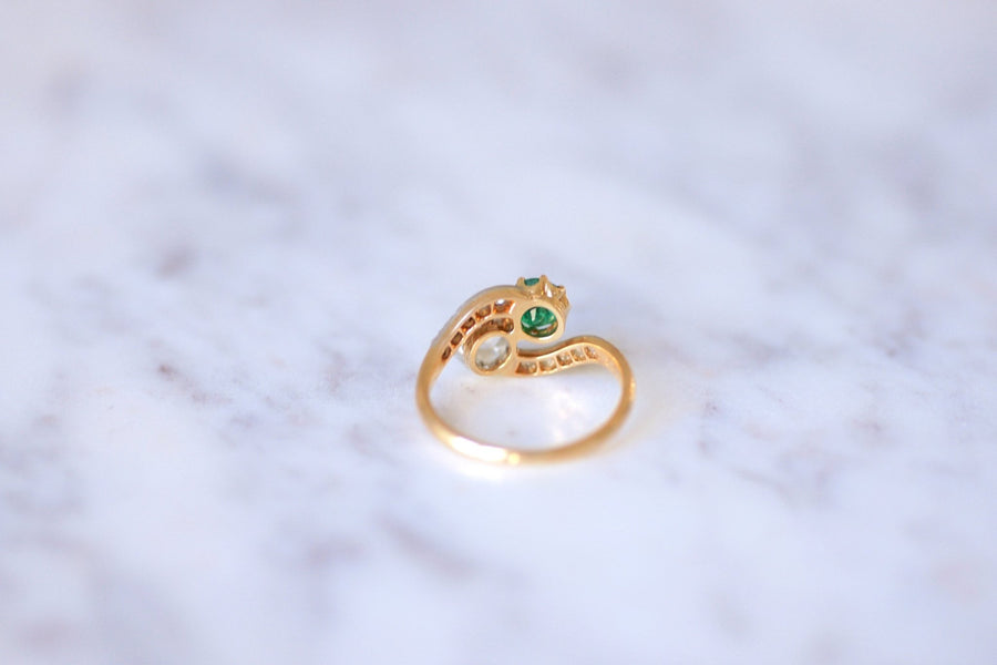 Belle Epoque Emerald and diamonds ring, on gold - Galerie Pénélope