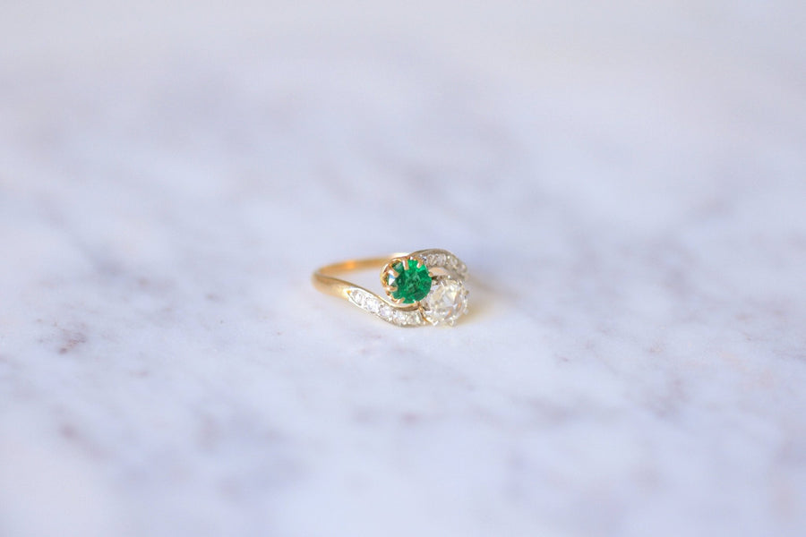 Belle Epoque Emerald and diamonds ring, on gold - Galerie Pénélope