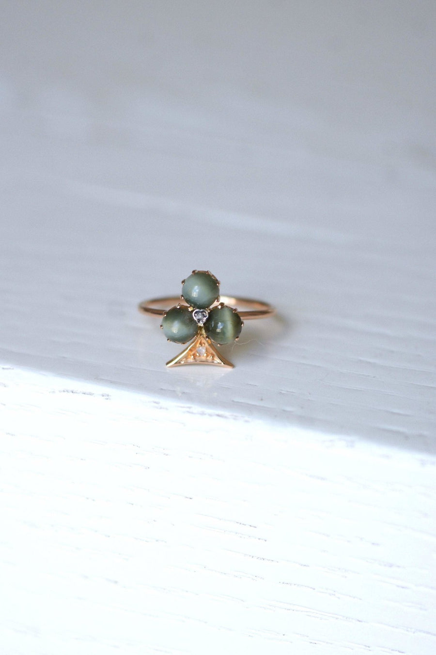 Chrysoberyl cat's eye clover ring with diamonds - Penelope Gallery