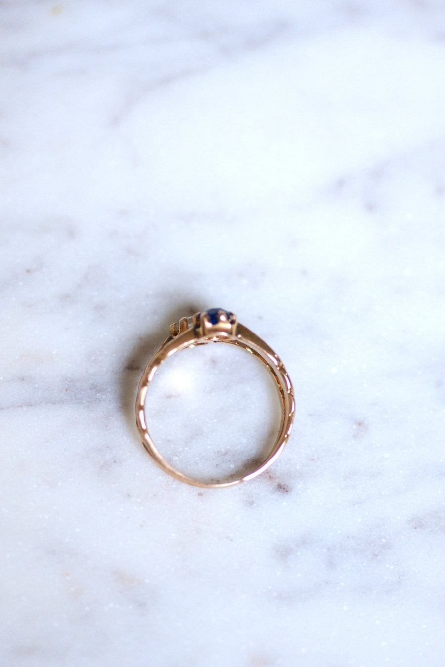 Pink gold, sapphire, and diamond Victorian engagement ring - Galerie Pénélope