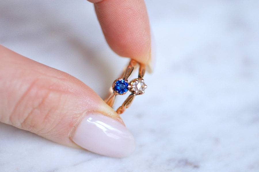 Pink gold, sapphire, and diamond Victorian engagement ring - Galerie Pénélope