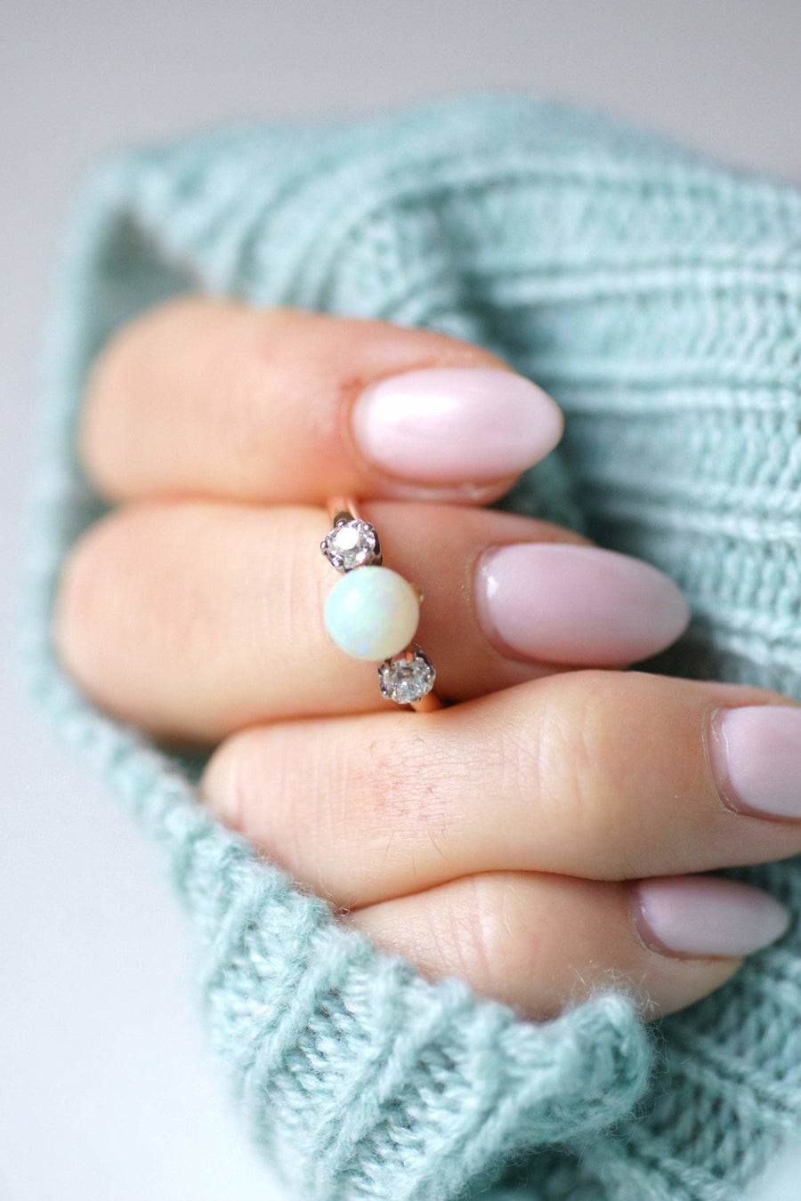 Rose gold, opal and diamonds Victorian ring - Galerie Pénélope