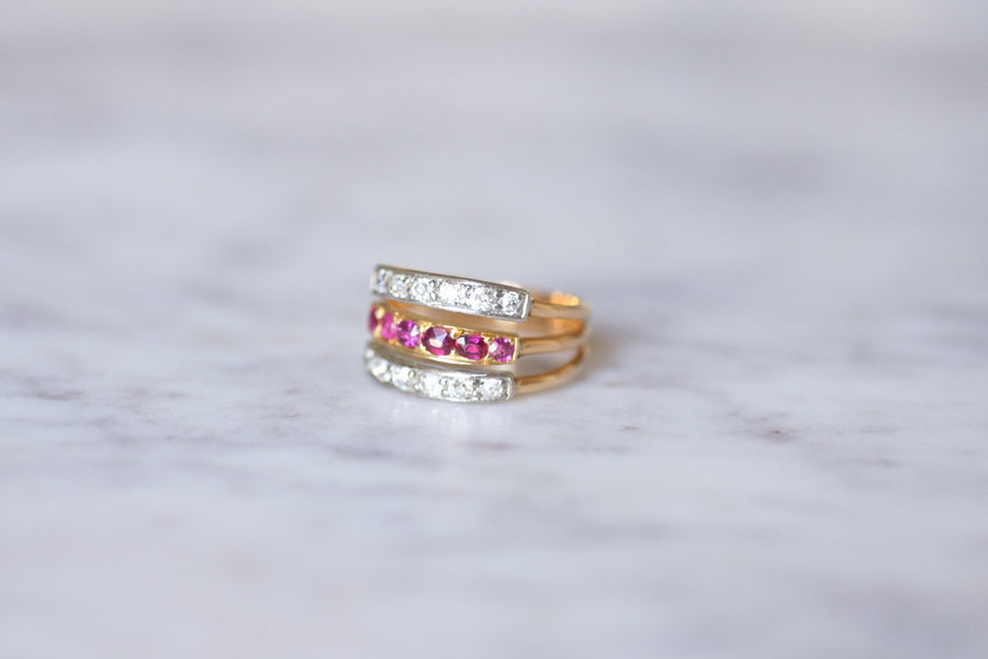 Victorian triple ring in pink gold, platinum, rubies and diamonds - Galerie Pénélope