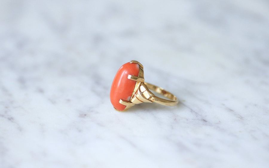 Vintage coral on gold ring - Penelope Gallery