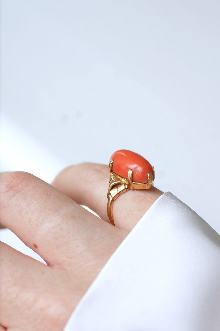 Vintage coral on gold ring - Penelope Gallery