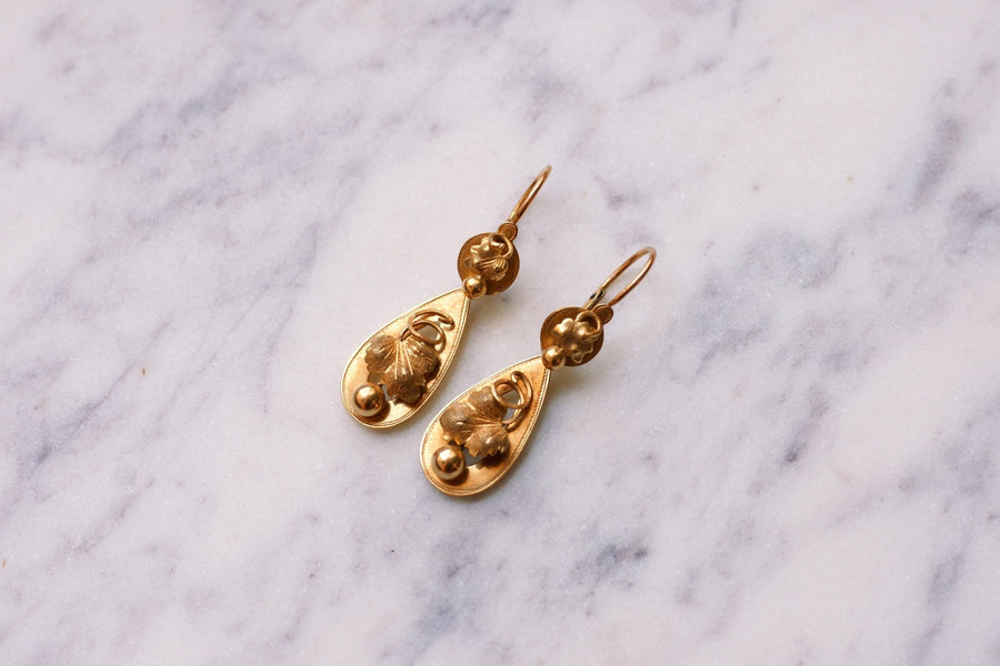 Antique gold "vine leaf" earrings - Galerie Pénélope