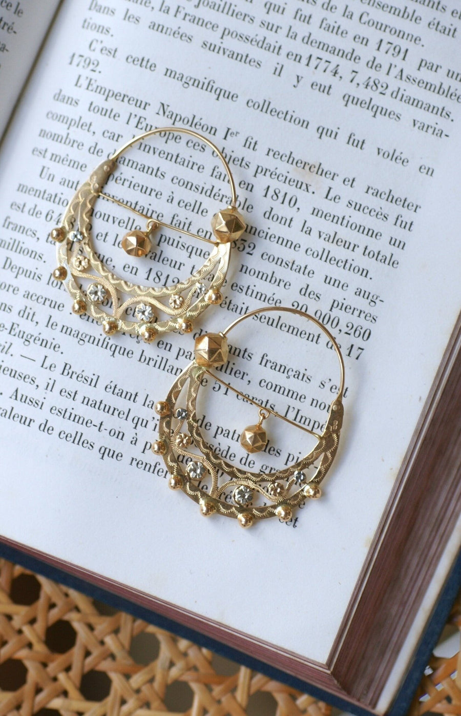 Gold Savoy Creole earrings - Galerie Pénélope