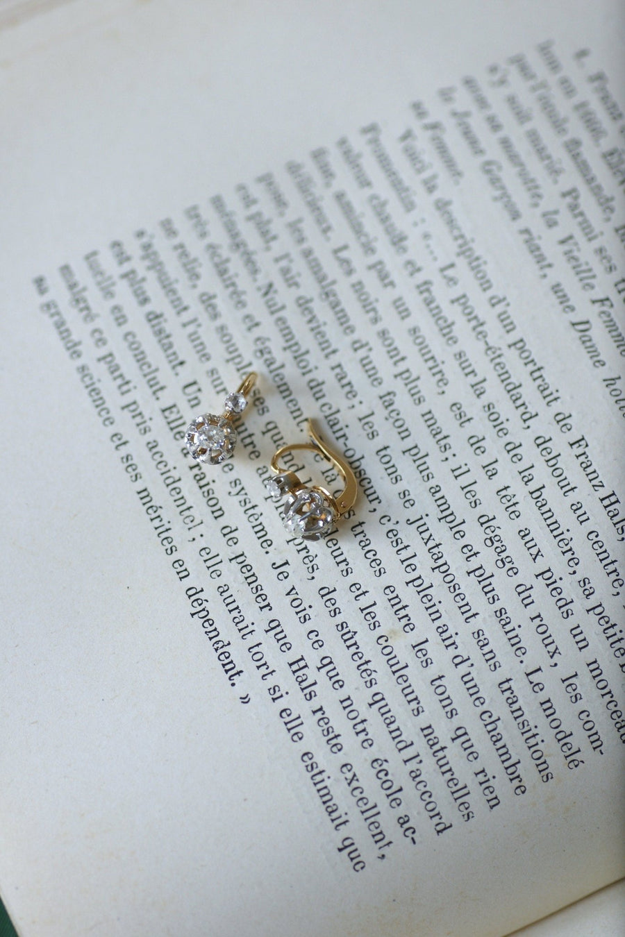 Antique gold, platinum, and 0.50 Ct diamond sleeper earrings - Galerie Pénélope