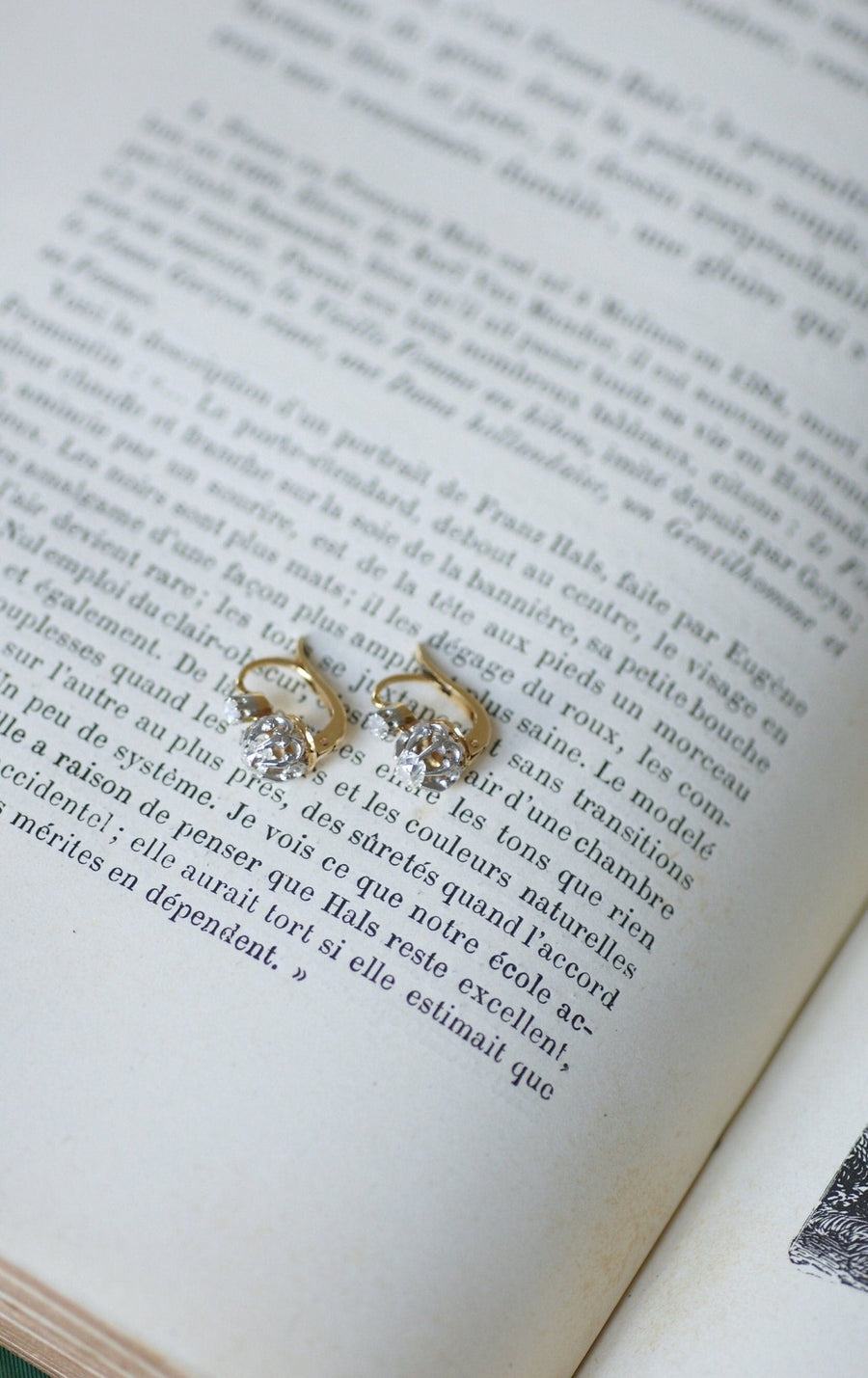 Antique gold, platinum, and 0.50 Ct diamond sleeper earrings - Galerie Pénélope
