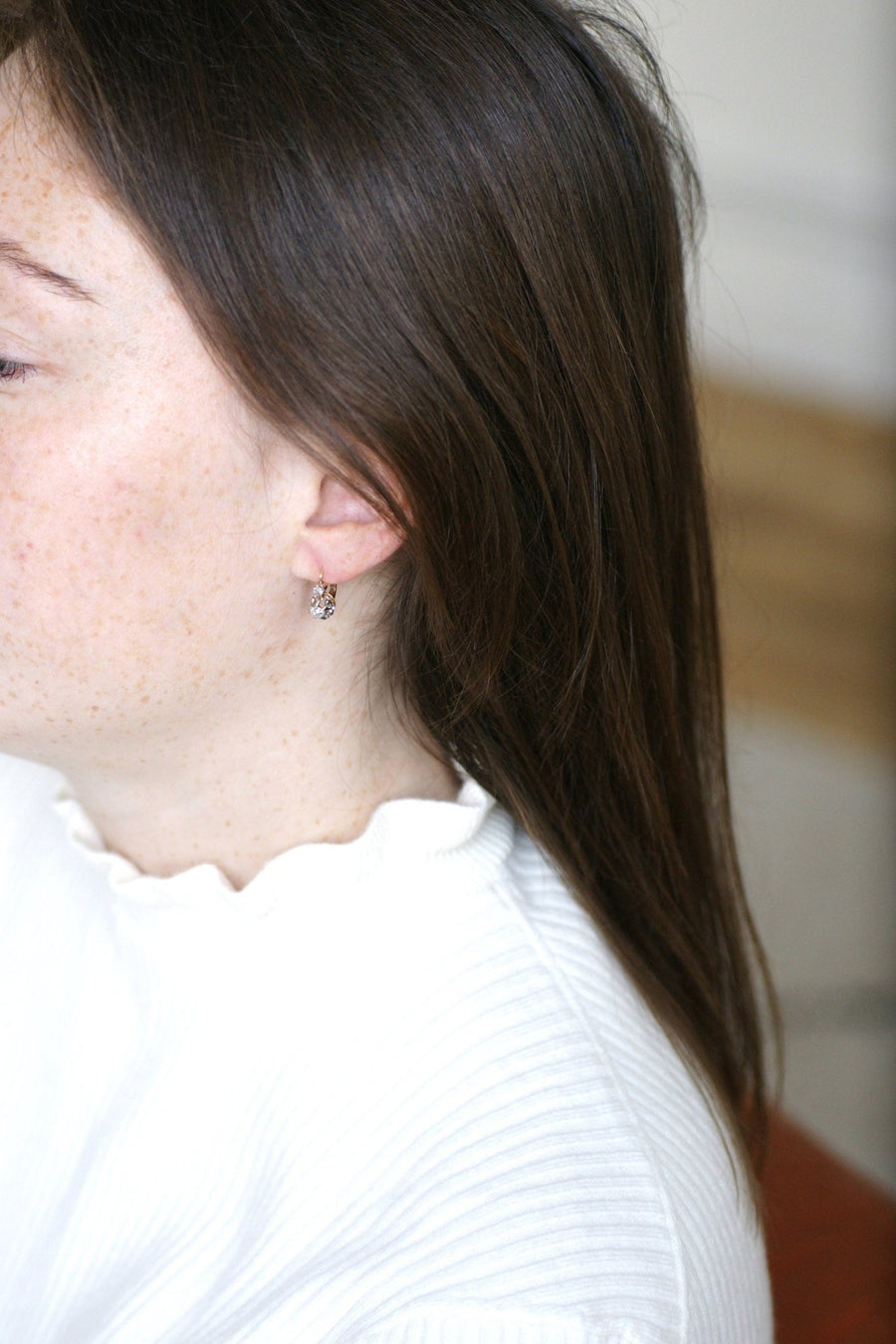 Antique gold, platinum, and 0.50 Ct diamond sleeper earrings - Galerie Pénélope