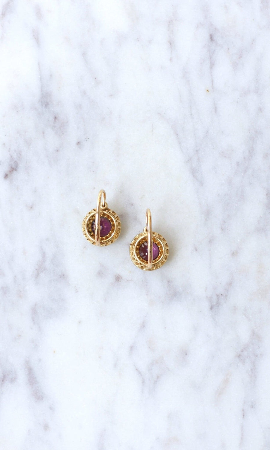 Yellow gold, enamel and garnet earrings - Galerie Pénélope