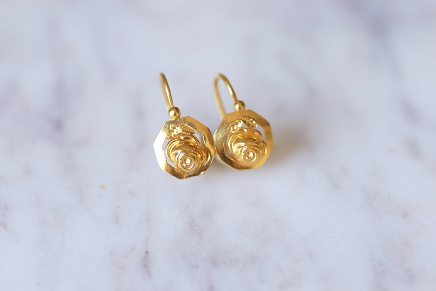 Art Deco yellow gold flower earrings - Galerie Pénélope