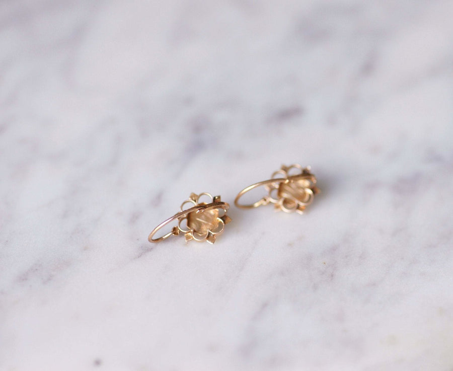 Antique pink gold sleeper flower earrings - Galerie Pénélope