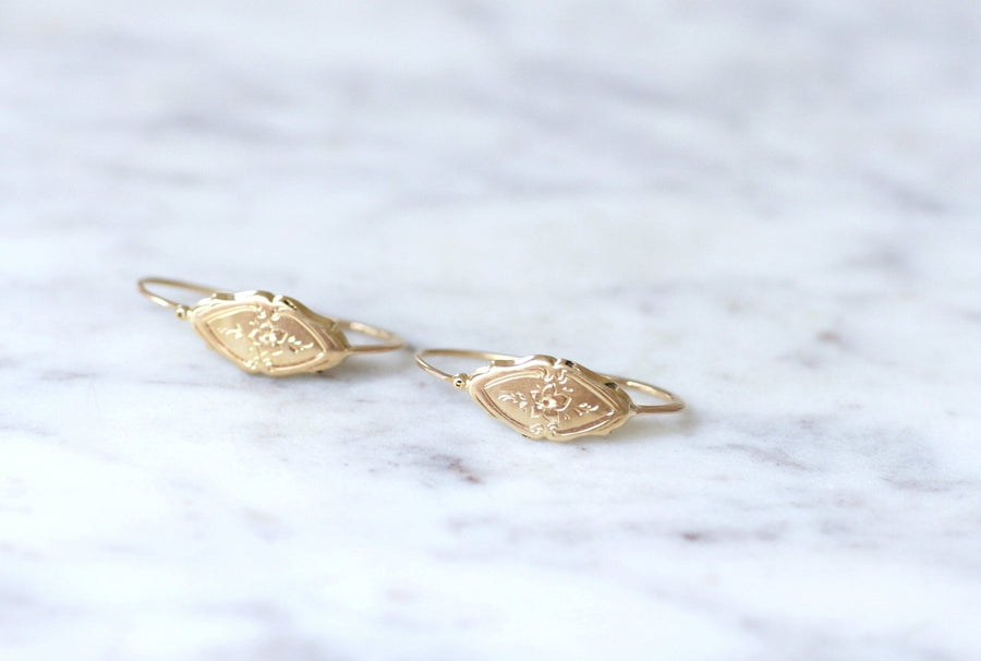 Two gold fish earrings - Penelope Gallery