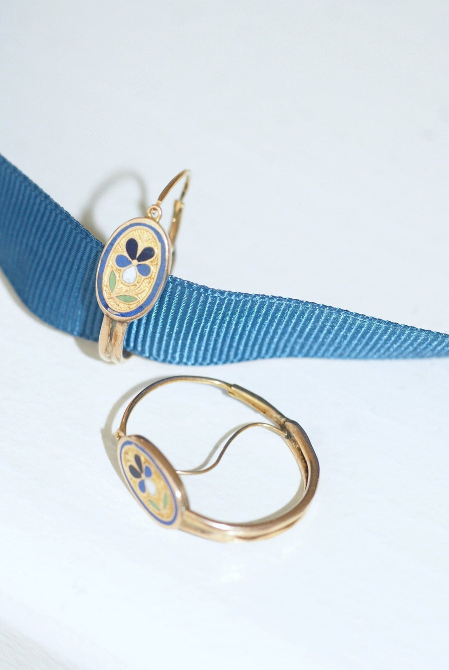 Enamel flower earrings - Penelope Gallery