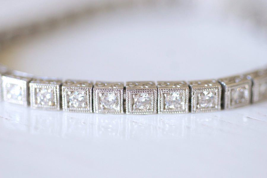 Art Deco line bracelet in platinum and diamonds, 3.30 Cts - Galerie Pénélope