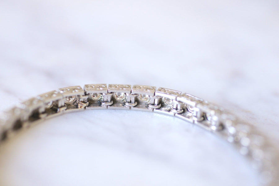 Art Deco line bracelet in platinum and diamonds, 3.30 Cts - Galerie Pénélope