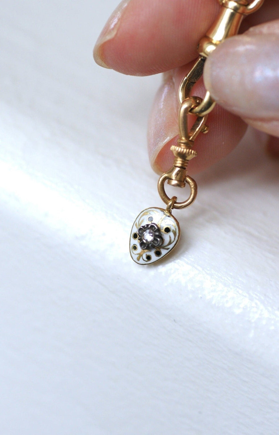 Antique heart charm, gold, enamel and diamond - Penelope Gallery