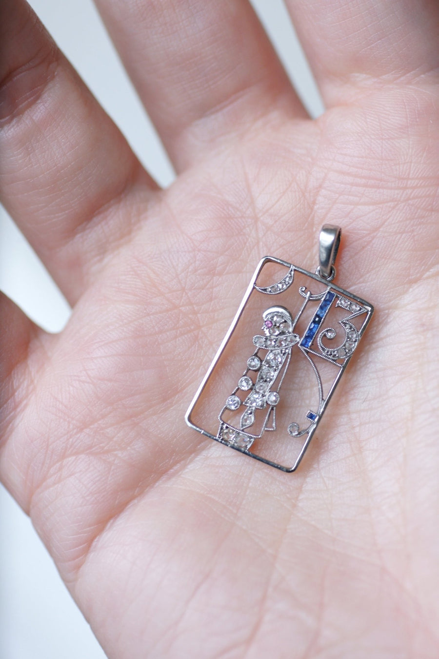 Pierrot Art Deco sapphires and diamonds charm - Galerie Pénélope