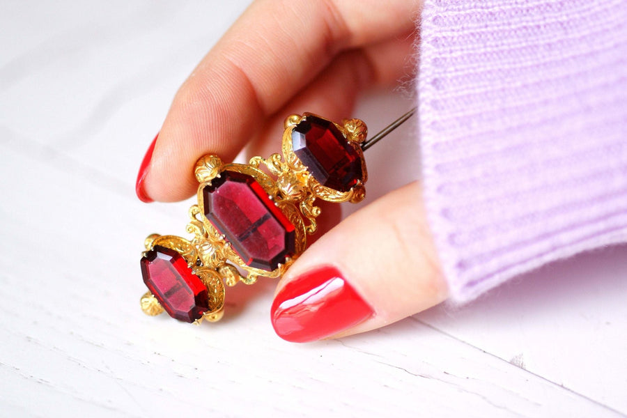 Antique brooch in pomponne and red stones - Galerie Pénélope