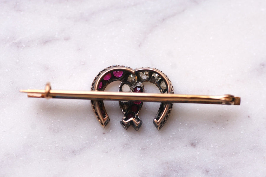 Antique gold and silver horseshoe brooch set with diamonds - Galerie Pénélope