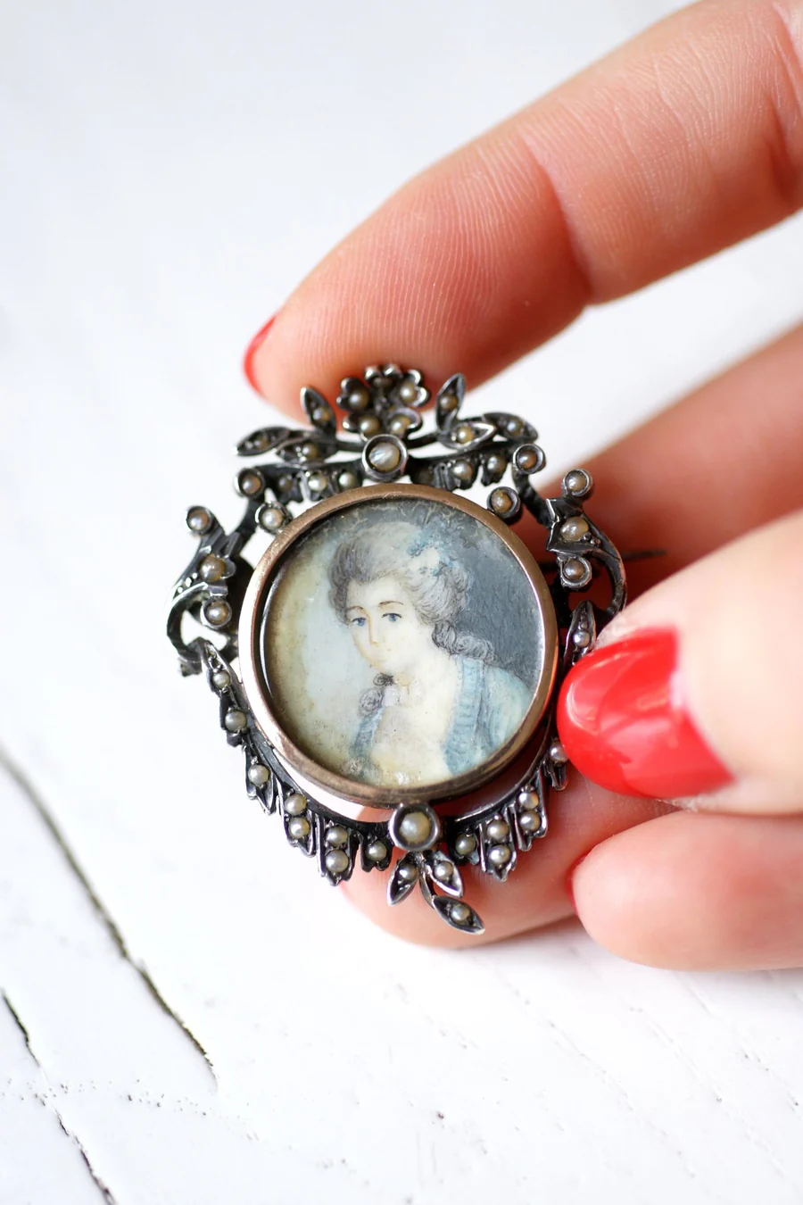 Antique Victorian brooch in gold and silver with miniature - Galerie Pénélope