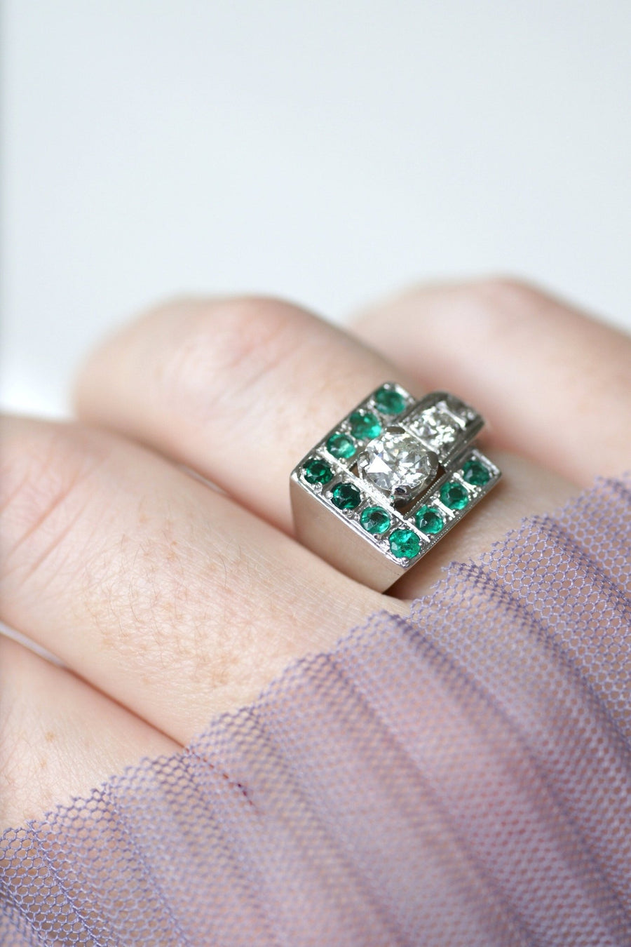 Art Deco emeralds and diamonds signet ring - Penelope Gallery