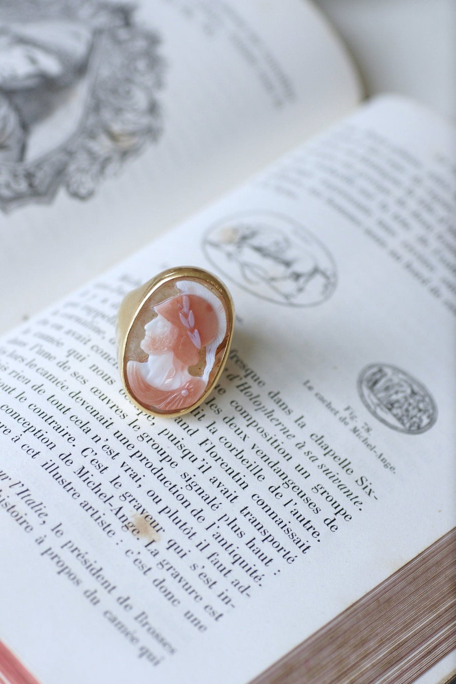 Cameo pendant soldier helmeted sardonyx - Galerie Pénélope