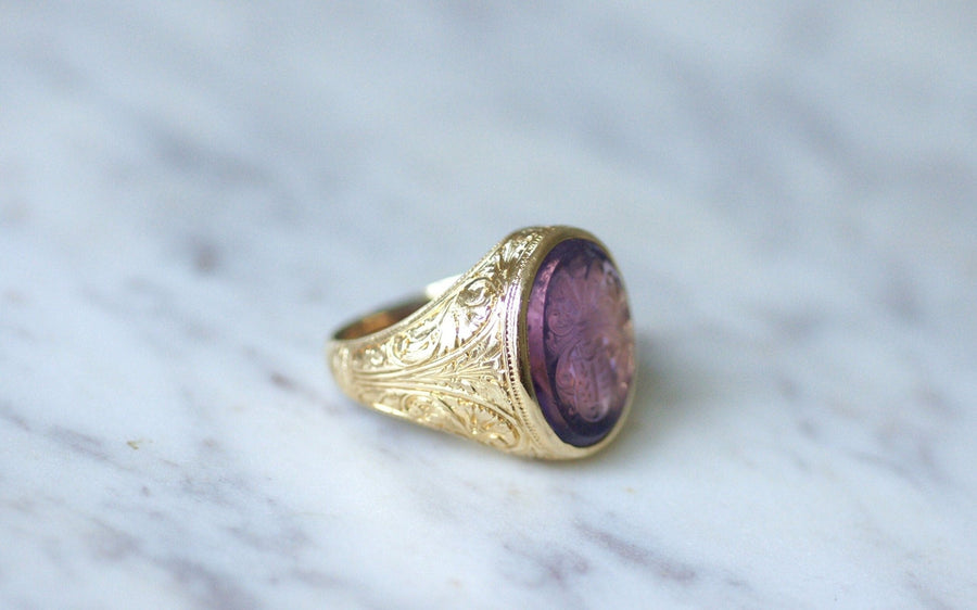 Heraldic signet ring, amethyst on gold - Galerie Pénélope