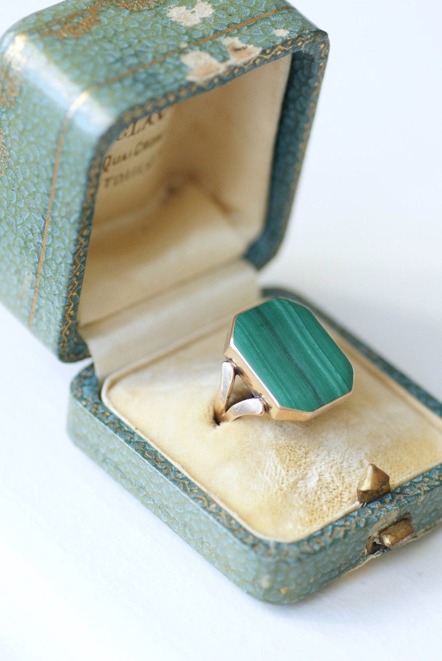 Rose gold and malachite signet ring - Penelope Gallery