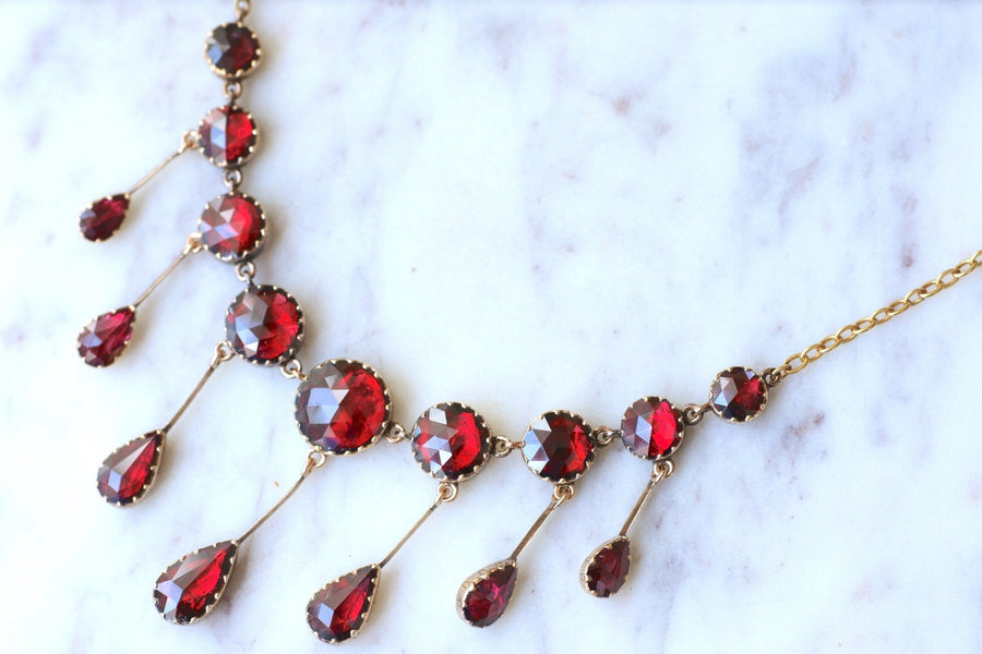 Garnet drapery necklace - Penelope Gallery